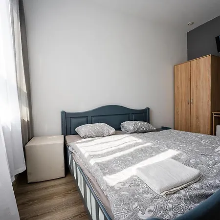 Hostel Północna 61-2
